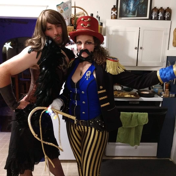 Halloween Costume - Picture 4 of 6